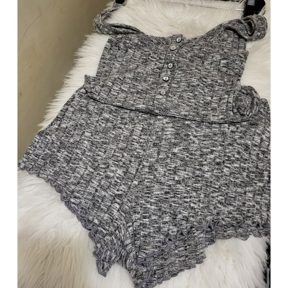 Out From Under Women's Gray, One Piece Jumper/ Romper Shorts Outfit,‎ Size M
